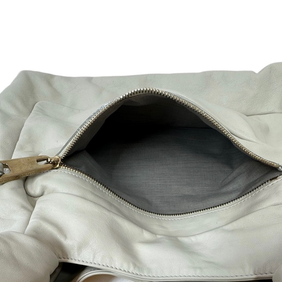 Marc Jacobs Cream Leather Mercer Hobo Tote Bag Knot Handles - Picture 9 of 9